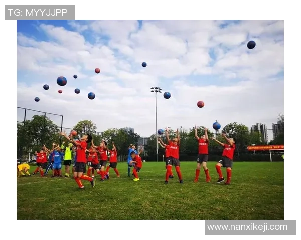 深圳足球队的比赛经验揭秘与成长之路探讨